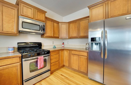 Fort Collins House | Inviting Fort Collins Home near Old Town with Spa & Breakfast