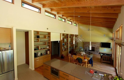Lake Morton-Berrydale House | Serene Lakefront Escape with Spa and Ocean Views
