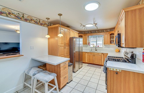 Loma Linda House | Escape to Idyllic Loma Linda: Family-Friendly Retreat