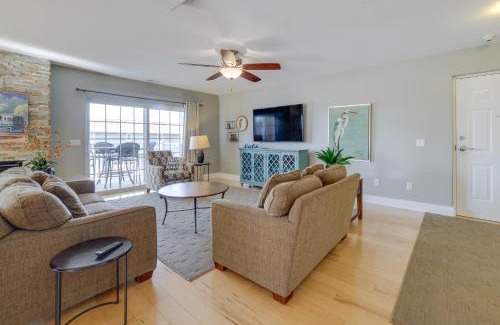 New Buffalo Apartment | Beautiful New Buffalo Condo Steps from Beach and Shops