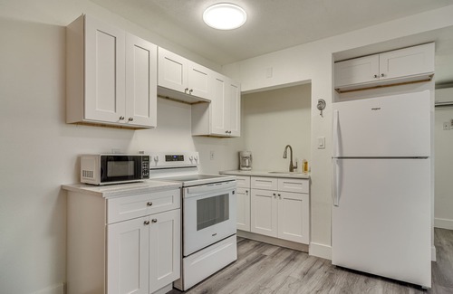 Pass-a-Grille Historic District Apartment | Cozy Pass-a-Grille Studio – Steps from the Beach!