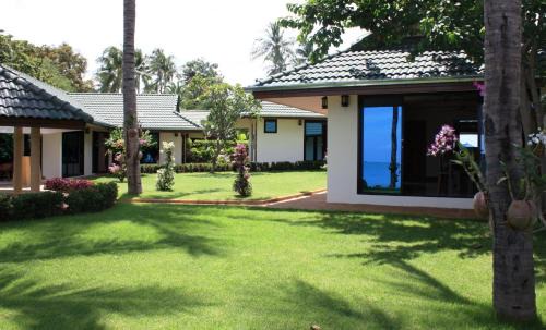 Moo 5 Resort | Exquisite Samui Beach Villa Resort with Oceanfront Bliss