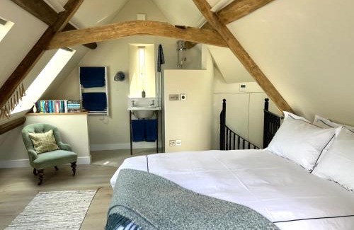 Witney House | Idyllic secluded hideaway with countryside views on the edge of the Cotswolds