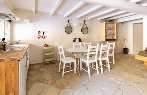 Teyssieres Cottage | Discover an Idyllic Mountain Retreat Surrounded by Lavender