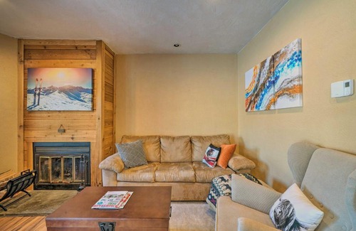 Hidden Valley Apartment | Pet-Friendly Somerset Condo for Skiing, Hiking & Relaxation