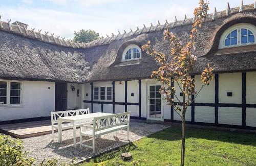 Gedesby House | Ideal Family Holiday Home for 6 in Gedser with Pet Friendly
