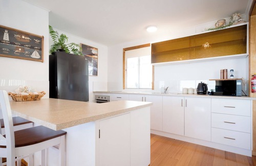 Weymouth House | Picturesque Weymouth Retreat with Breathtaking Ocean Views