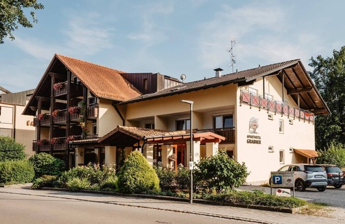 Safferstetten Apartment | Scenic Retreat with South-Facing Balcony and Family-Friendly Amenities