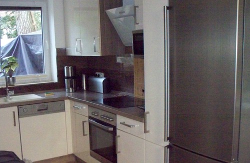 Frohnau Apartment | Idyllic Berlin Frohnau Retreat with Garden & Pet-Friendly Perks