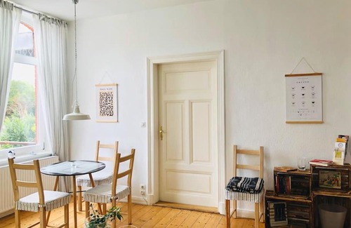 Emmerthal Apartment | Charming Retreat on Historic Farm - Pet & Child Friendly