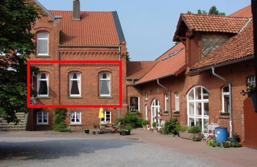 Emmerthal Apartment | Charming Retreat on Historic Farm - Pet & Child Friendly
