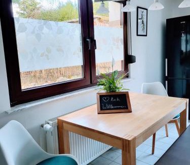 Nordost Apartment | Charming Idyllische Stadtrand-FeWo: 4-Star, Family Friendly