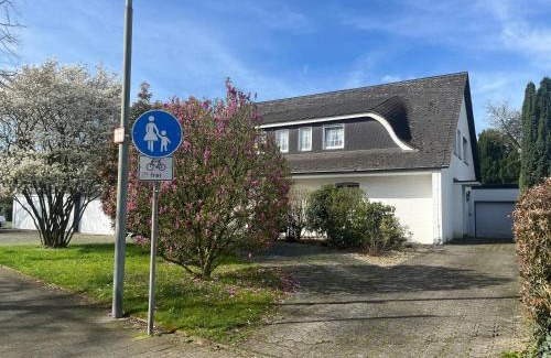 Neukirchen-Vluyn Apartment | Scenic Oceanfront Retreat with Hot Tub & Panoramic Views