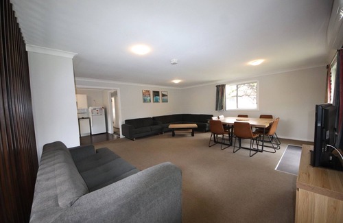 Hat Head House | Relaxing Beachfront Escape with Family-Friendly Amenities
