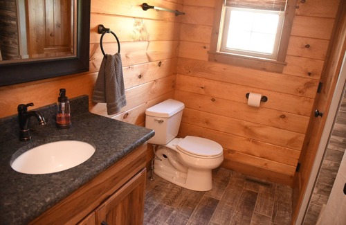 Huntingdon Cabin | Ready for Relaxation? Experience a Perfect Getaway Today!