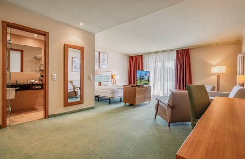 Graal Mueritz Hotel | Relaxing IFA Graal-Müritz Hotel & Spa with Pool Access