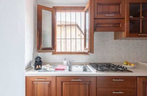 Rione XI Sant'Angelo Apartment | iFlat | Elegant Apartment Steps from Piazza Venezia