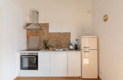 Rione XVIII Castro Pretorio Apartment | Stylish iFlat: Minimalist Apartment in Central Rome
