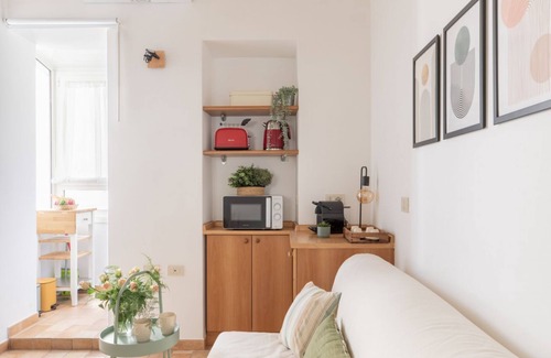Rione XIV Borgo Apartment | iFlat | Quiet apt a few steps from the Vatican