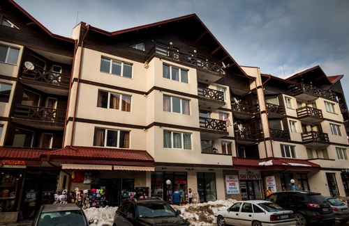 Borovets Apartment | Guest Rated 10/10: Iglika 2 Ski Apartment for Families