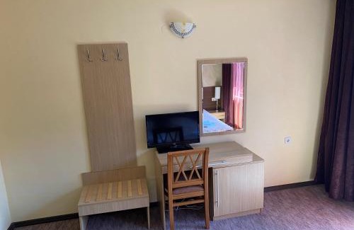 Kvartal Noviya Grad House | Family-Friendly Iglika Bansko with Hot Tub & 9/10 Rating