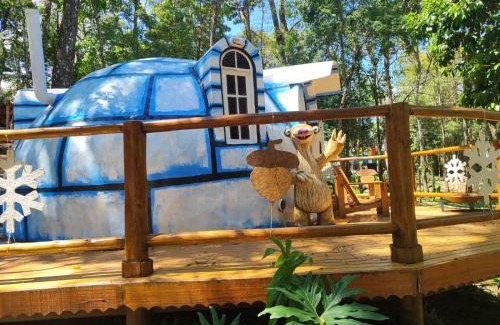 Bueno Brandao Cabin | Unforgettable Oceanfront Retreat at Forno de Pizza