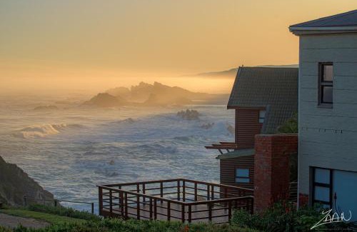 Eersterivierstrand House | Oceanfront Igna: Family-Friendly Retreat with Ocean Views