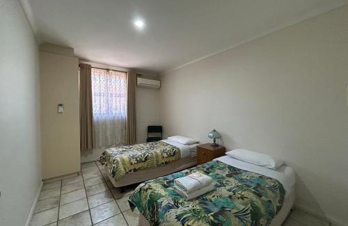 Moree Hotel | Budget-Friendly iGrand Motel with Family & Kitchen Amenities