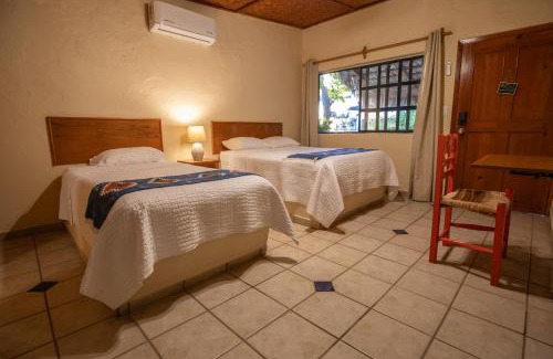 Loreto Hotel | Iguana Inn