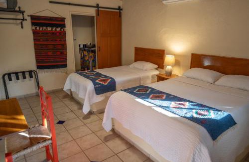 Loreto Hotel | Iguana Inn