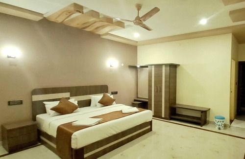 Yercaud Hotel | iHotels Yercaud