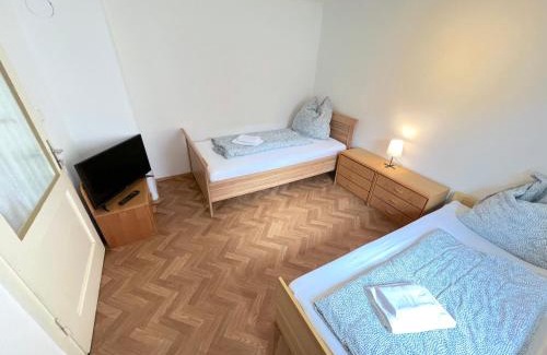 Pilsting Apartment | II Apartment 6 Personen - Monteurzimmer - Ferienwohnung - Großköllnbach