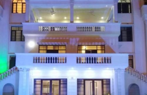 Mohangarh Hotel | Explore IIDM Eco Resort: Pet-Friendly & Family-Oriented Stays