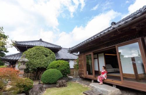 Nakagawa Hotel | Explore Iizukatei: 5-Star Stay with Family-Friendly Amenities