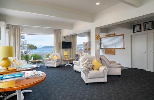 Taupo Apartment | Discover Ika Nui Taupo: Exceptional Stay with Ocean Views