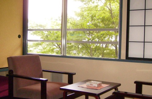 Harunako Onsen House | Relax at Ikaho Shinki: Family-Friendly with Hot Tub