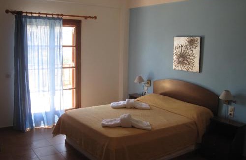 Kampos Apartment | Oceanfront Comfort at Ikaria Utopia - Cusco Studios