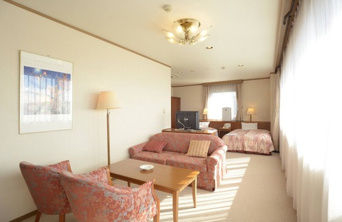 Iki Hotel | Discover Iki Marina Hotel: Family-Friendly & Accessible Stay