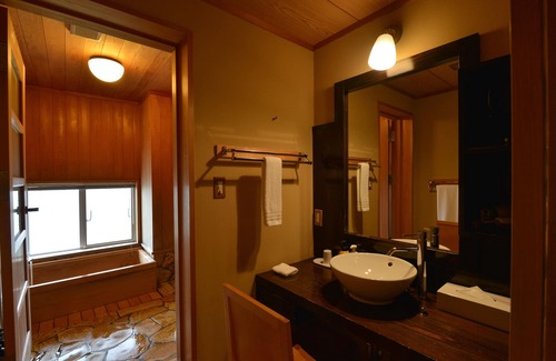 Katsumoto House | Relax at IKI RETREAT by Onko Chishin - Rated 9.6/10
