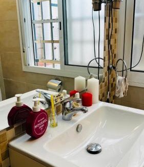 Amate House | Oceanfront Ikigai House: Family-Friendly with Scenic Views