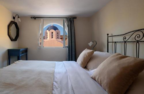 Pyrgos Hotel | Oceanfront Ikio Concept Santorini with 9.3/10 Guest Rating