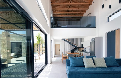 Chorafakia Villa | Beachside Retreat with Private Pool & Sea Views Near Chania