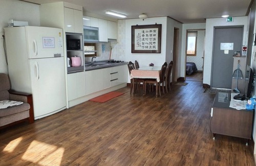 Iksan House | Eco-Friendly Iksan Sky Forest Pension - Guest Rated 9.4/10