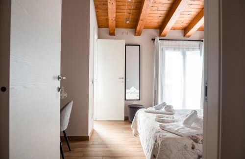 Fondi Bed & Breakfast | Experience Oceanfront Bliss at Il Beccaria Relais B&B