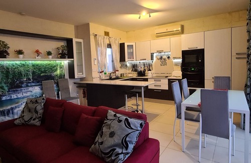 Qala Apartment | Guest Rated 10/10 at IL-BEJTA PENTHOUSE with Ocean View