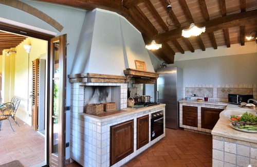 Castroncello Villa | Unforgettable Stay at Il Bel Laghetto, Castiglion Fiorentino