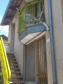 Locana House | Inviting Il Bilocale della Nonna: Pet & Child Friendly Stay