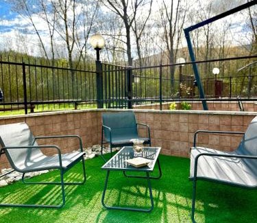 Bagni San Filippo Apartment | Family-Friendly Getaway at Il Bollore House - Rated 9.1/10