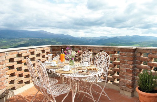 Montalcino House | Experience Il Borghetto: Elba's Rooftop Terrace Escape