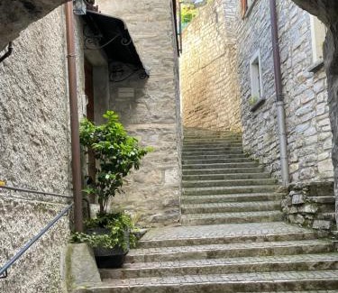 Torno Apartment | Discover Il borghetto di Torno: Oceanfront Bliss Awaits